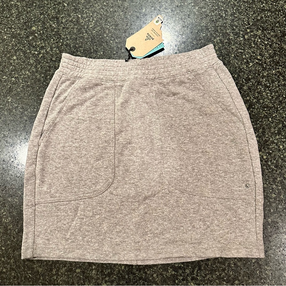 prANa Cozy Up Sport Skirt | size XS | NWT | Super Soft Heather Gray Fabric